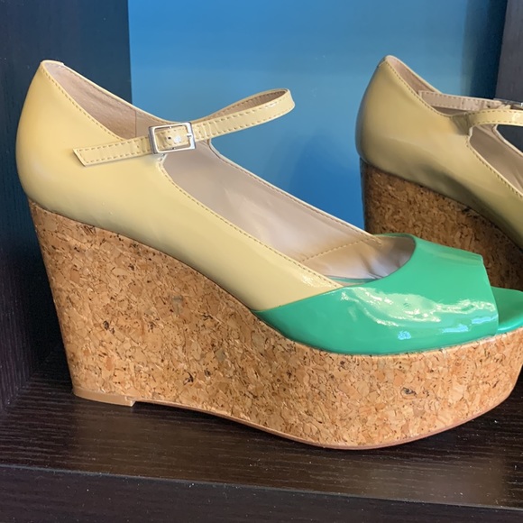 Women high heels - Picture 2 of 5